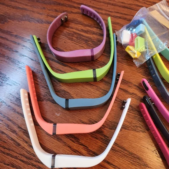 i-Dream Fitbit Bands and Accessories - Picture 2 of 7